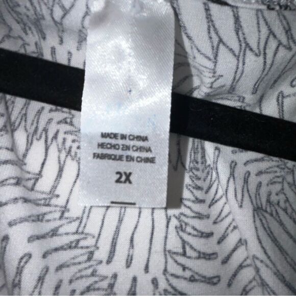 Flora by Flora Nikrooz Animal Print Soft Short Robe - Picture 8 of 13